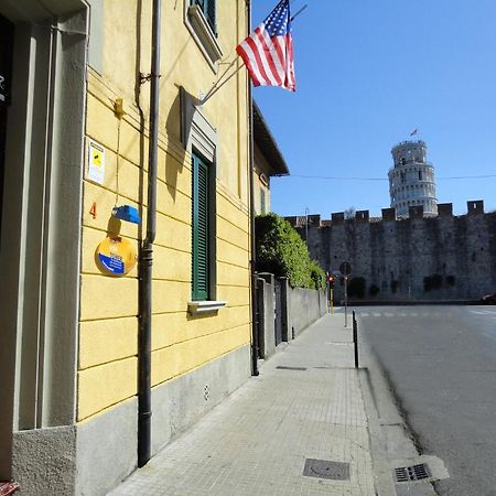 Hostel Pisa Tower Exterior photo